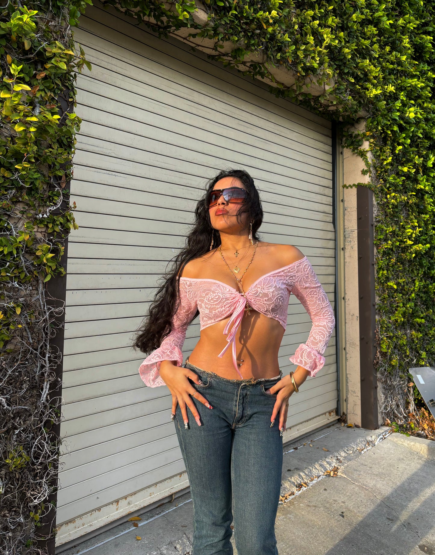 'CHULA' off-the-shoulder top (no ruffles)